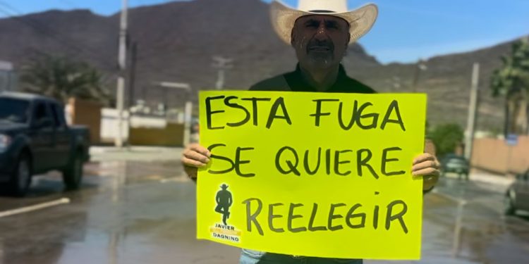 “Los baches y fugas de agua de Guaymas se quieren reelegir”.