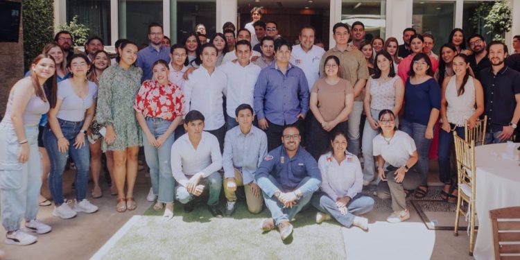 Va Toño Astiazarán por ceecer más en apoyo a jóvenes emprendedores