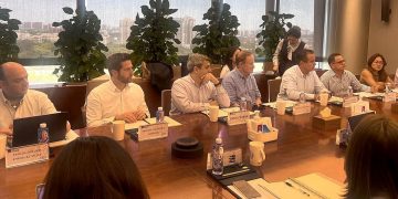Visita Toño Astiazarán empresas líderes en sustentabilidad ambiental y reciclaje en China