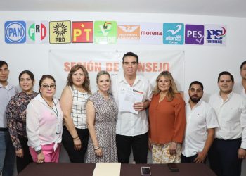 Abraham “El Cubano” Mier recibió su constancia de Mayoría como alcalde de Caborca Sonora.