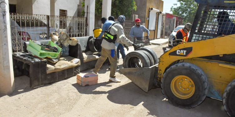 Realizan jornadas de descacharre en colonias de Hermosillo y Bahía de Kino