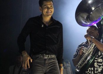 Virlán García arrasa en el Audiorama del Trompo de la Feria de Tijuana