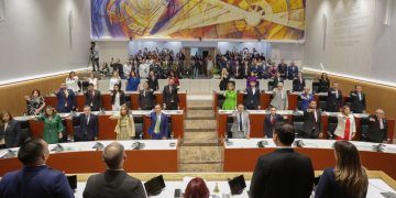 Rinden protesta 16 diputadas y 17 diputados de la 64  Legislatura del Congreso de Sonora