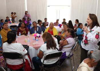 Doctora Karla Córdova convivio y celebró el  “Día Internacional de la Mujer Indígena”.