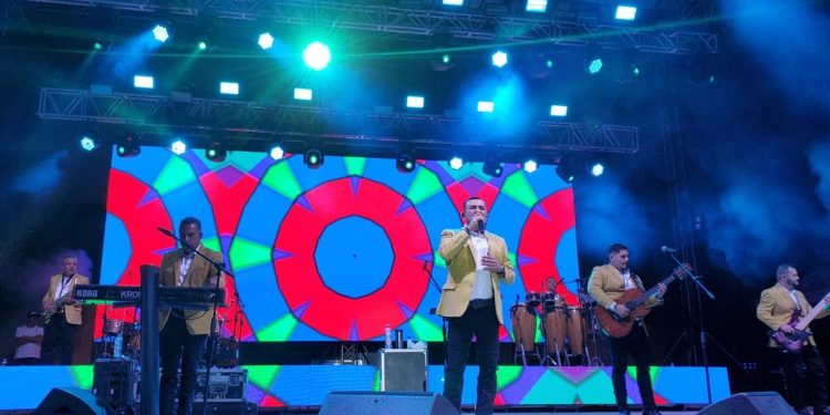 Conjunto Primavera festejo 45 años de carrera artística en el Audiorama del Trompo de Tijuana