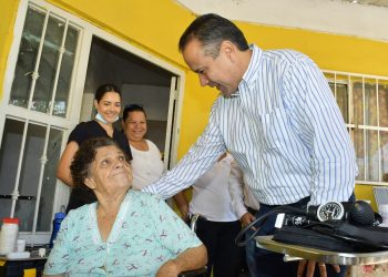 Alcalde Toño Astiazarán inicia el programa “Salud H” en tu Casa a favor de los más pobres