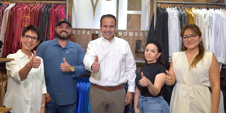 Constata Toño Astiazarán beneficios del programa Impulso Solar en “La H”