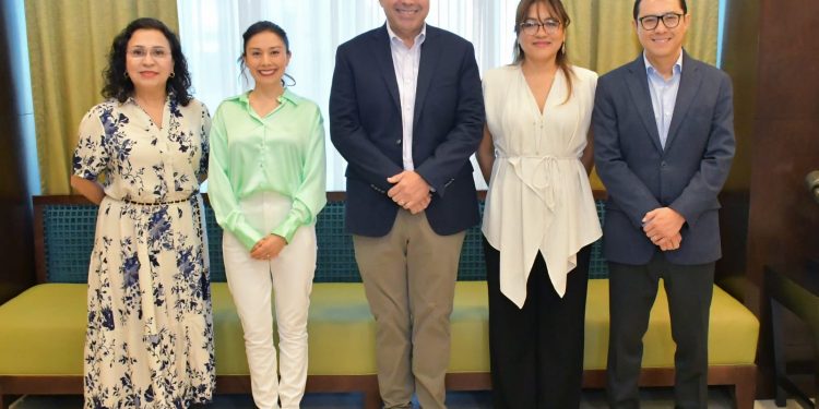 Impulsa Toño Astiazarán “Escudo Solar” para la construcción de vivienda sustentable en Hermosillo