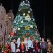 Alcalde Toño Astiazarán enciende el árbol navideño en la Plaza Zaragoza
