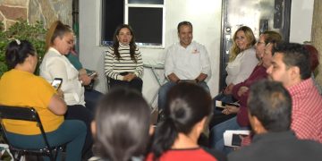 Acerca Toño Astiazarán servicios municipales a vecinos de la Olivares a través de Miércoles En Tu Colonia