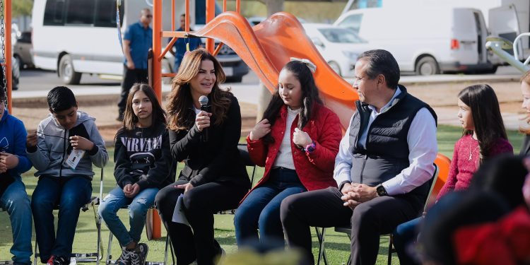 Promueven Toño Astiazarán y Patty Ruibal campaña de protección a los derechos de niñas y niños diseñada por Cabildo Infantil