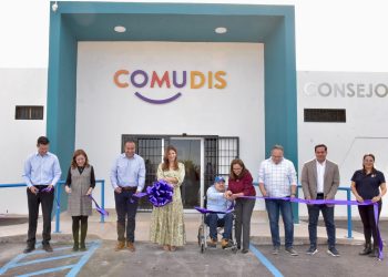 Inauguran Antonio Astiazarán y Patty Ruibal remodelación de instalaciones de COMUDIS