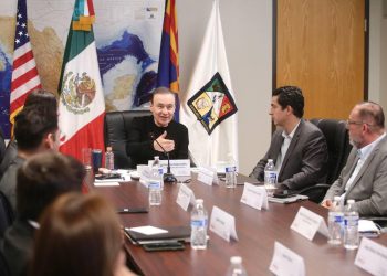 Atiende Gobernador Durazo seguimiento a estrategia integral de atención humanitaria de personas en situación de migración