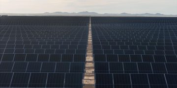 Logra Gobernador Durazo incrementar plantas fotovoltaicas en Peñasco con respaldo de Presidenta Sheinbaum