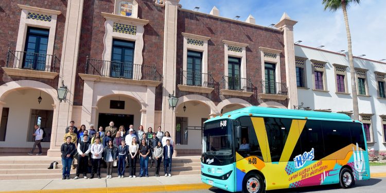 Arranca Toño Astiazarán H Bus gratuito para estudiantes universitarios