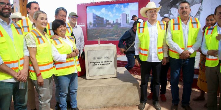 Agradecen ciudadanos a Gobernador Durazo por oportunidad de adquirir una casa con Programa Nacional de Vivienda