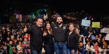 Reconocen Toño Astiazarán y Patty Ruibal a Carín León por apoyo a Misión Solar 2025