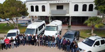 Buen trabajo del “El Cubano” entrego 6 vehículos nuevos para obras y servicios públicos