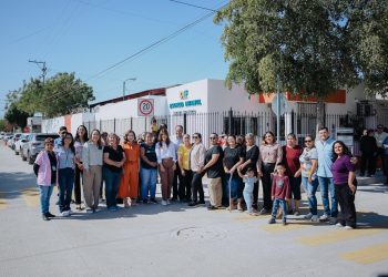 Beneficia Toño Astiazarán a hermosillenses con pavimento de concreto en varios puntos de la ciudad