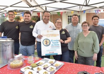 Reconoce Toño Astiazarán con placa distintiva a comercios ganadores de la 8va Muestra Gastronómica de San Pedro