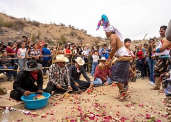 Gobernador Durazo fortalece raíces y cultura de pueblos originarios en Semana Santa