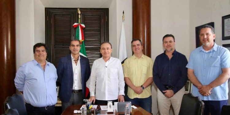 Gobernador Durazo convierte a Sonora en la capital del béisbol caribeño