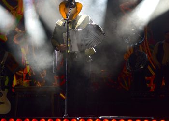 Cierra Edén Muñoz con broche de oro las Fiestas del Pitic 2025 ante 70 mil personas