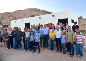 Entrega Toño Astiazarán primera etapa de Centro Comunitario Las Lomas en beneficio de vecinos del sector