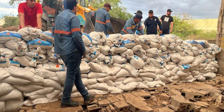 Atiende Ayuntamiento de Hermosillo afectaciones por intensas lluvias en San Lorenzo