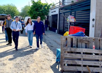 Lleva Toño Astiazarán jornada de apoyos a familias de La Caridad