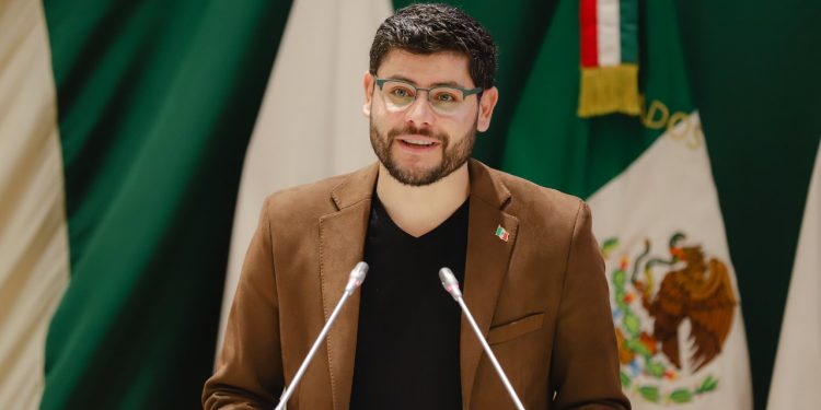 Diputado Juan Pablo Arenivar presenta iniciativa para la comparecencia del gobernador ante el congreso