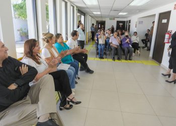 Donan diputados del Congreso de Sonora equipo al Centro Néidi