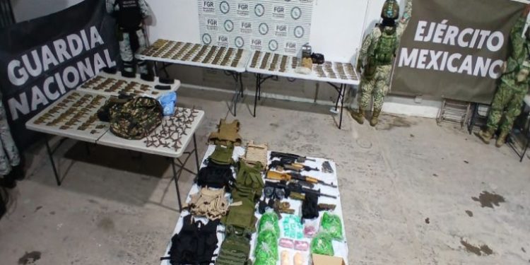 Mesa de Seguridad detiene a 231 personas y decomisa arsenal y droga en operativos por Sonora