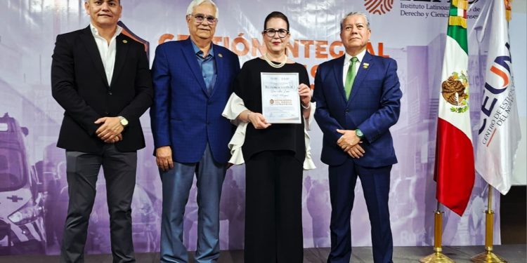 Ana Lucía Hill impartio en Hermosillo el conversatorio magistral de gestiòn integral de riesgo