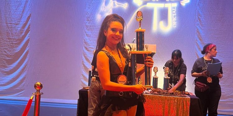 ELITE Escuela de Danza pone en alto el nombre de Caborca en competencia internacional.