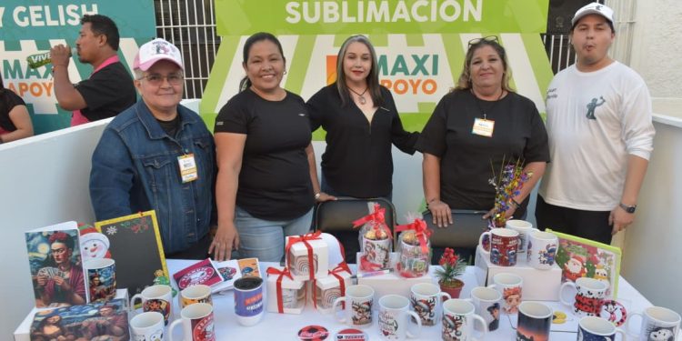 Apoya Toño Astiazarán a emprendedoras con el programa Maxi Apoyo