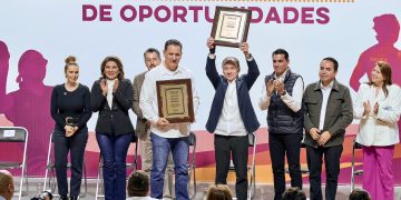 Alfonso Durazo reconoce y fortalece a atletas sonorenses con 540 becas