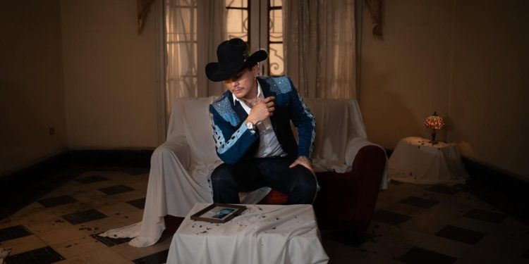 Desde el corazón: Edwin Luna presenta su nuevo sencillo “Últimamente”