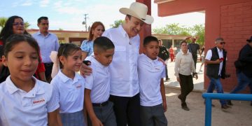 Durazo garantiza uniformes escolares a tiempo: amplía plazo de actualización de tallas
