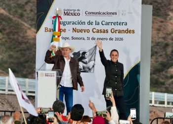 Sheinbaum y Durazo saldan deuda histórica; entregan carretera Bavispe-Nuevo Casas Grandes en beneficio de miles de sonorenses