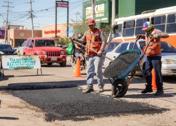 Realiza Ayuntamiento de Hermosillo trabajos de rehabilitación en 14 vialidades