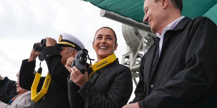 Sheinbaum y Durazo consolidan primer arrecife artificial del país con hundimiento ex buque”