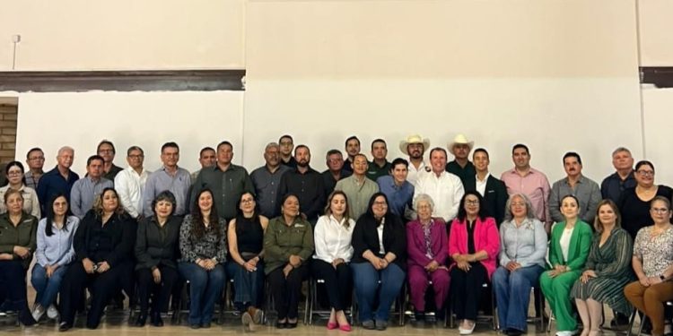 Participa Ayuntamiento de Guaymas en presentación del POET