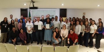 Gobierno de Sonora impulsa delfinoterapias para niñas y niños con discapacidad mediante convenio