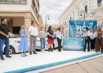 Anuncia Toño Astiazarán a los dos ganadores de los vehículos eléctricos del sorteo “En la H ¡Cumpliendo Ganas!”