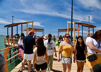 Se registra gran afluencia de vacacionistas en Bahía de Kino y zona rural en Semana Santa