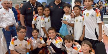 Apoya Toño Astiazarán a más de 3 mil deportistas a través del Fondo Deportivo