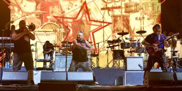 Con cumbia, rock y ska, El Gran Silencio conquista el Alonso Vidal en Fiestas del Pitic