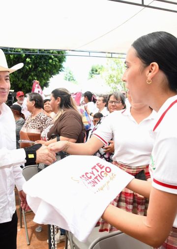 Lleva Gobernador Durazo becas, obras y servicios gratuitos a miles de familias de la sierra sonorense