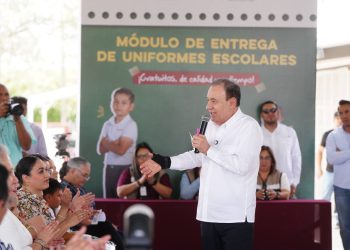Avanza Gobierno de Sonora en la organización del ciclo escolar 2026-2027; concluye entrega de uniformes en Hermosillo